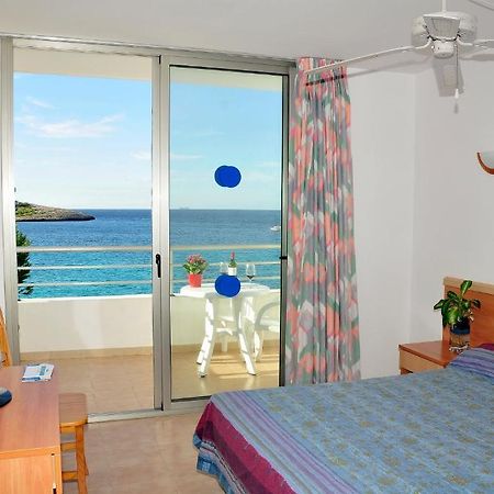 S'Arenal Apartments Portinatx Eksteriør billede